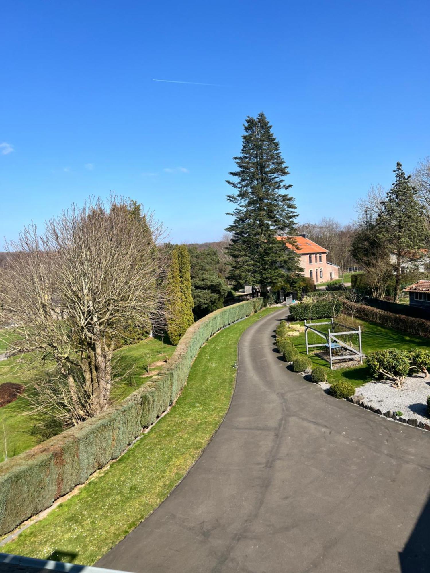 Oneux Village Theux Exterior photo