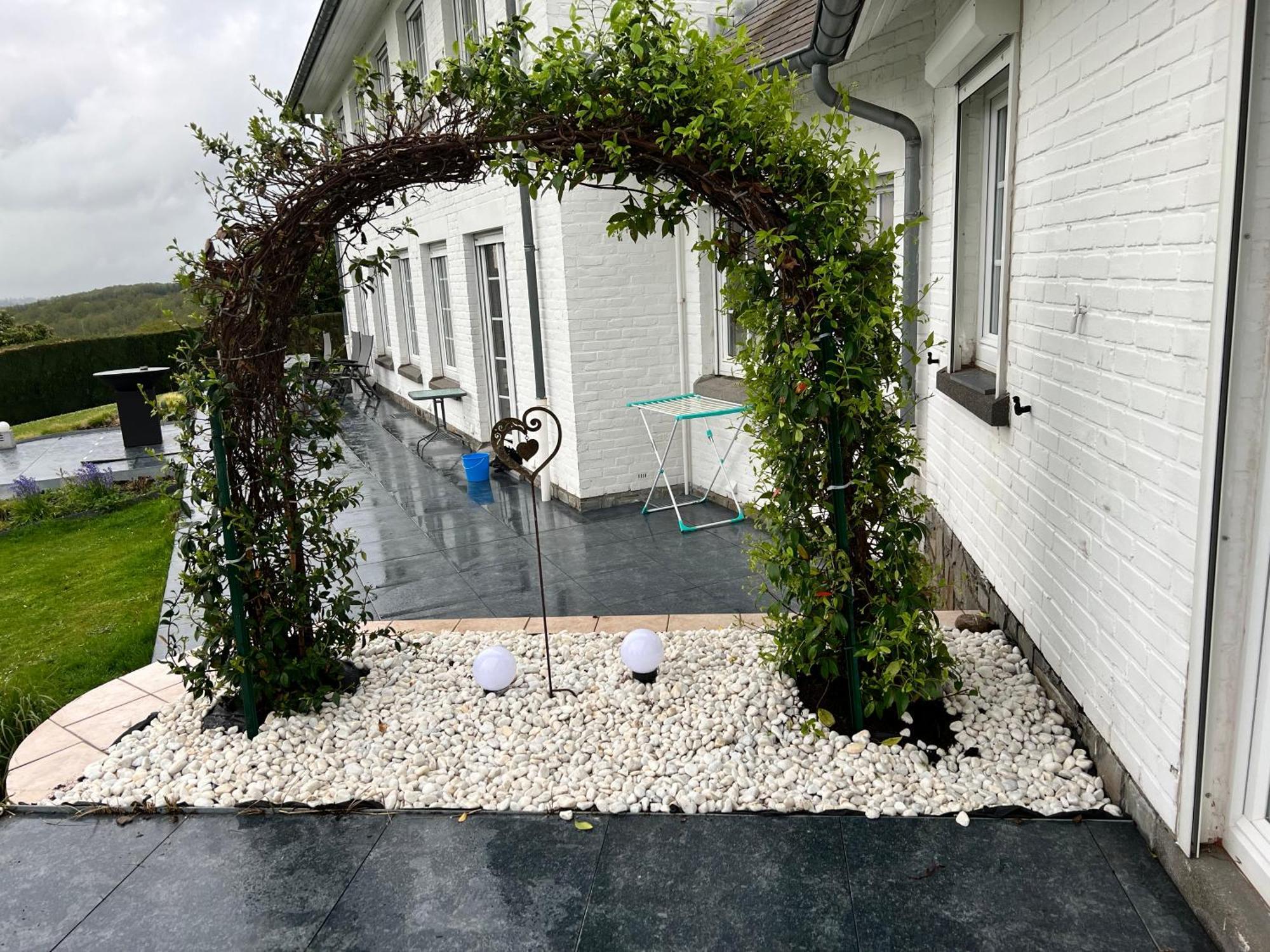 Oneux Village Theux Exterior photo